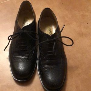 Size 6 black women’s Joan and David shoes